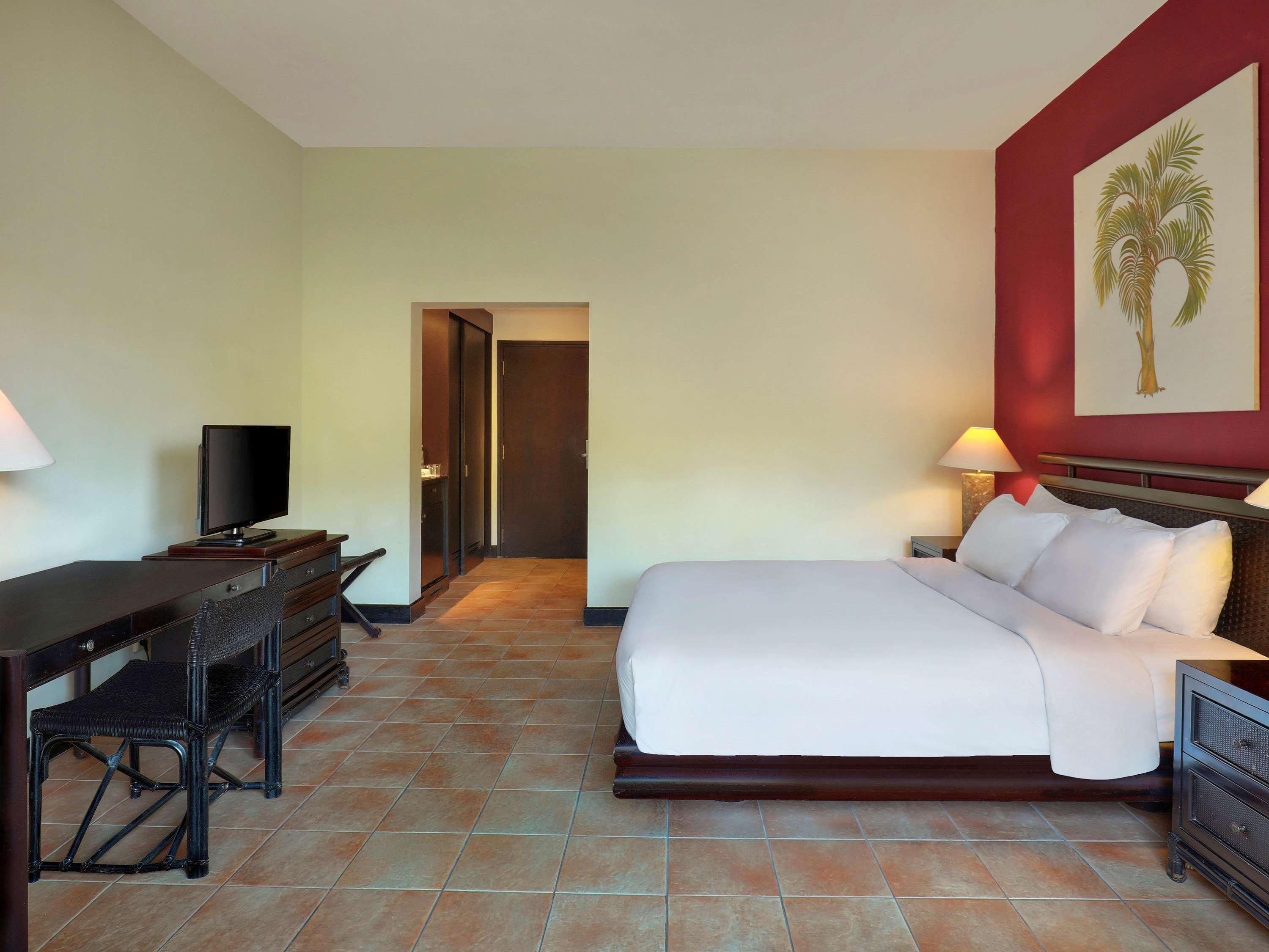Manado Tateli Resort And Convention Exterior photo