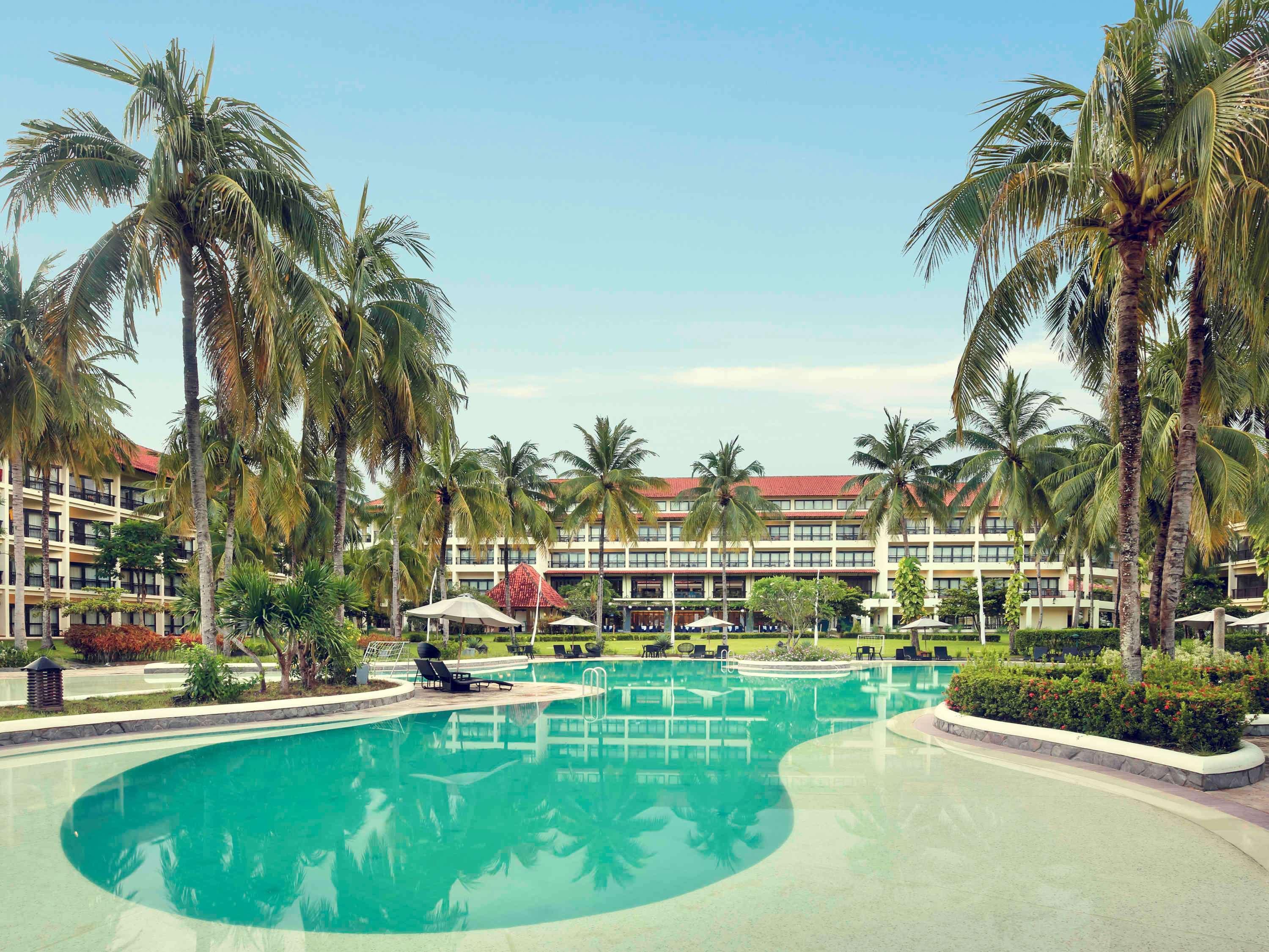 Manado Tateli Resort And Convention Exterior photo