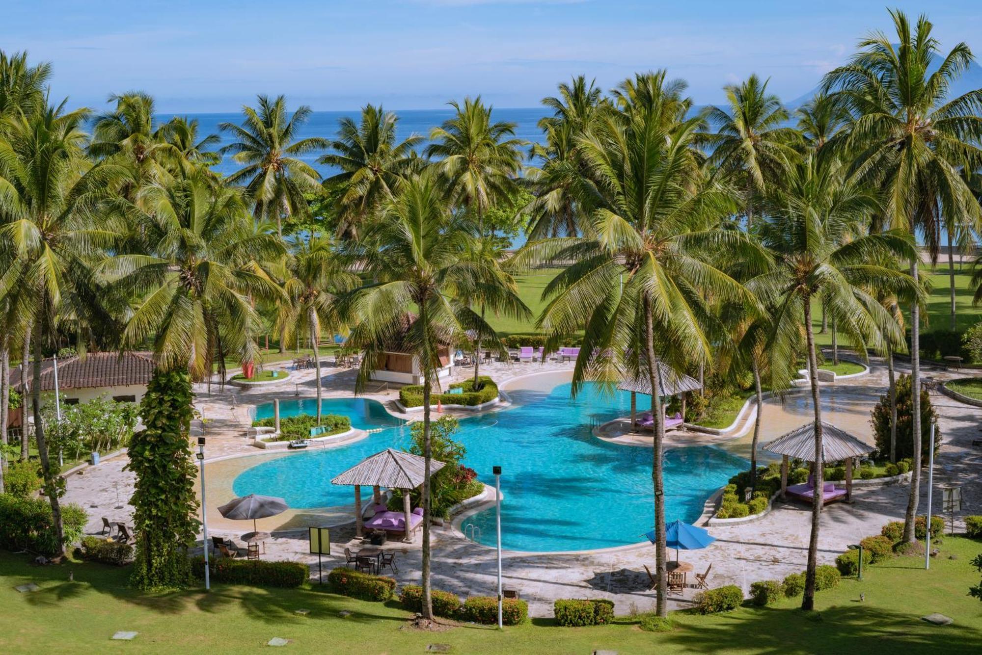 Manado Tateli Resort And Convention Exterior photo