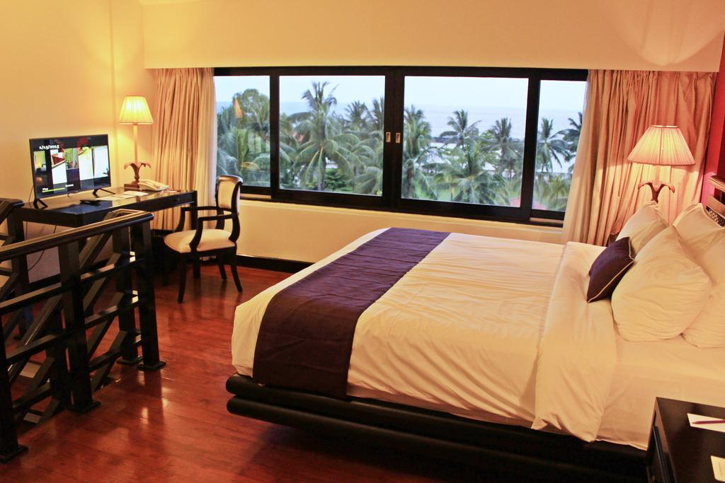 Manado Tateli Resort And Convention Exterior photo